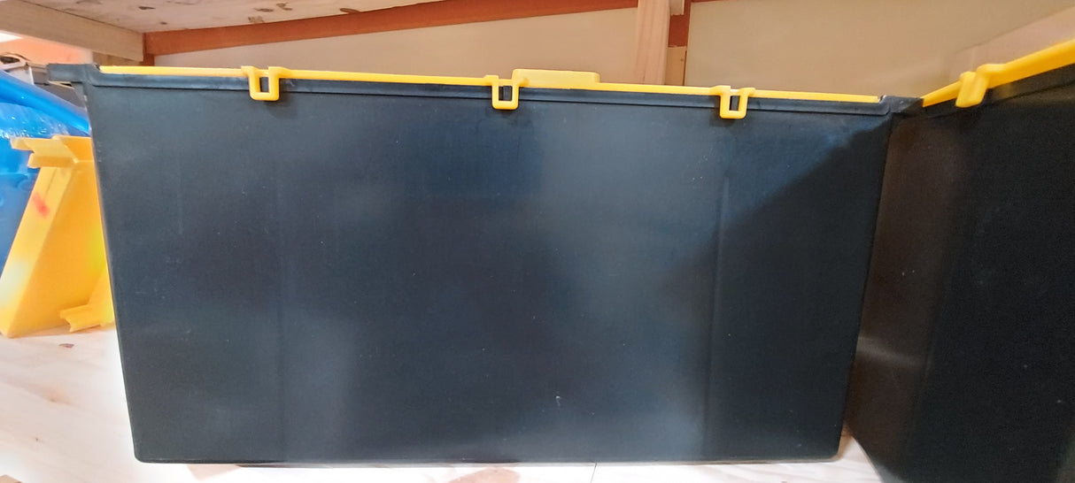 9 1/8" In frame Feeder - 2 1/2" Wide (Holds 1 1/2 Gallons) with Cap and Ladder